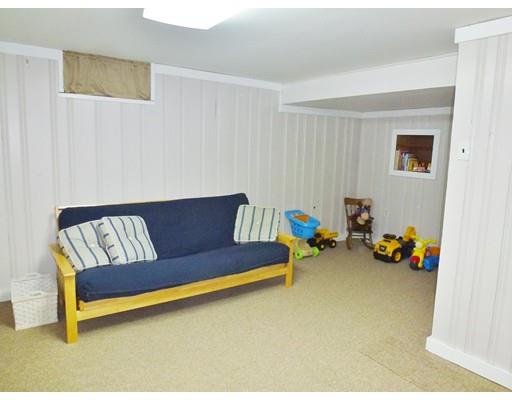 34 Exeter St, West Springfield, MA 01089 photo 23