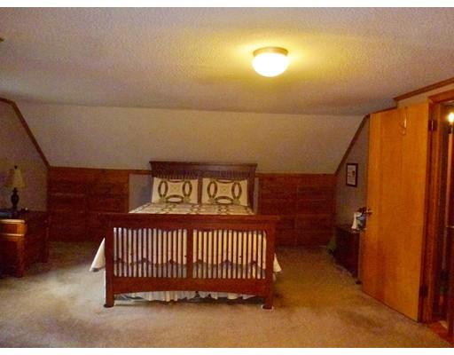 34 Exeter St, West Springfield, MA 01089 photo 15