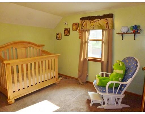34 Exeter St, West Springfield, MA 01089 photo 18