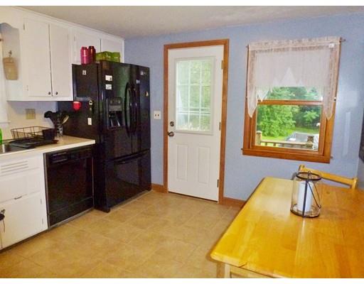 34 Exeter St, West Springfield, MA 01089 photo 7