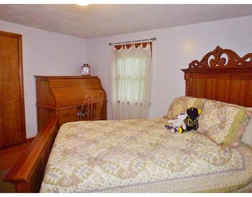 34 Exeter St, West Springfield, MA 01089 photo 21