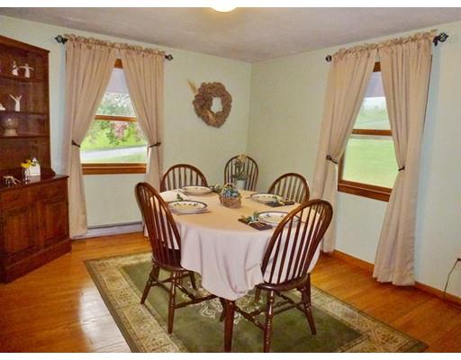 34 Exeter St, West Springfield, MA 01089 photo 9