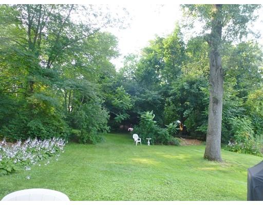 34 Exeter St, West Springfield, MA 01089 photo 5