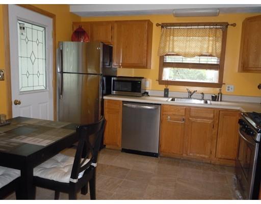 29 Burnside Ter, Springfield, MA 01118 photo 5