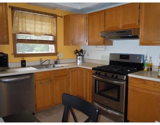 29 Burnside Ter, Springfield, MA 01118 photo 4