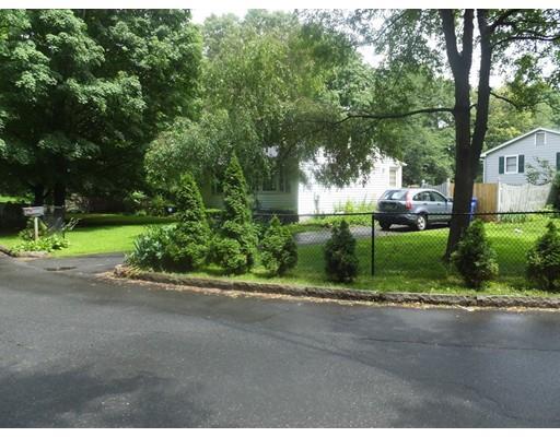 21 Ramblewood Dr, Springfield, MA 01118 photo 7