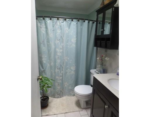 21 Ramblewood Dr, Springfield, MA 01118 photo 19