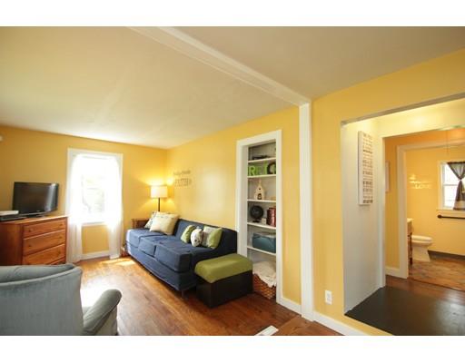 50 Rollins St, Springfield, MA 01109 photo 9
