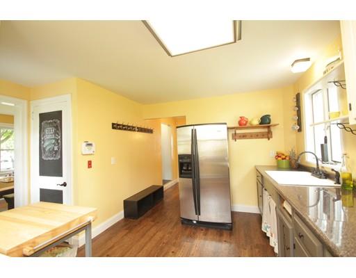 50 Rollins St, Springfield, MA 01109 photo 5