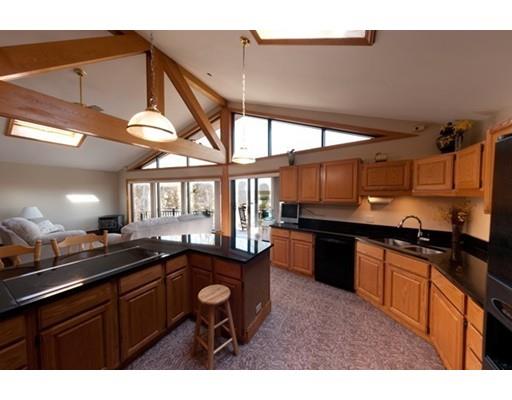 371 Lake Ave, Fall River, MA 02721 photo 5