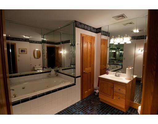 371 Lake Ave, Fall River, MA 02721 photo 18