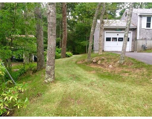 8 Thom Ave, Bourne, MA 02532 photo 3