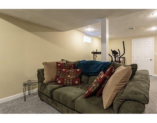 75 Hidden Rd, Dracut, MA 01826 photo 21