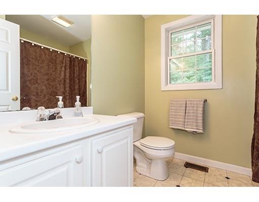 75 Hidden Rd, Dracut, MA 01826 photo 17