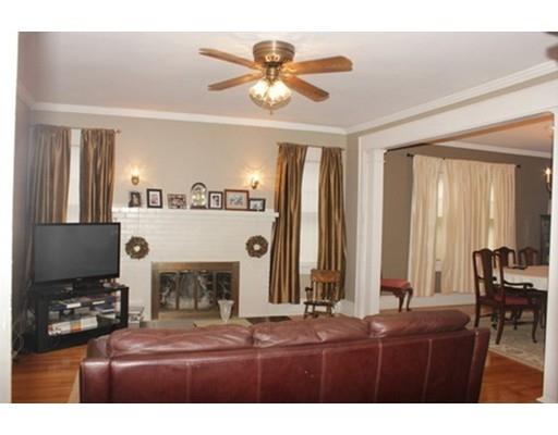 32 Texel Dr, Springfield, MA 01108 photo 4