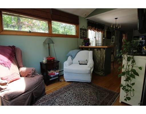 22 Joseph St, Saugus, MA 01906 photo 8