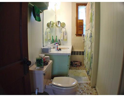 76 Hemlock St, Fall River, MA 02720 photo 17