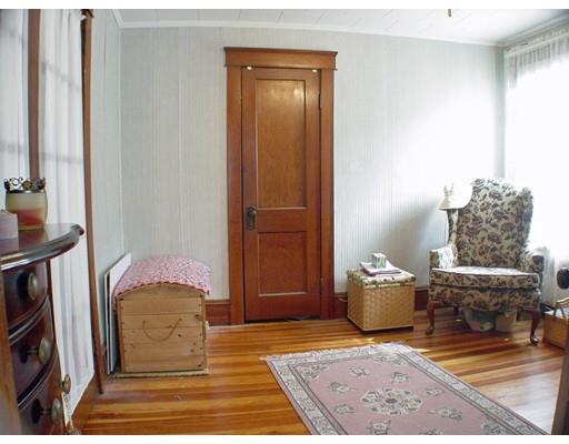76 Hemlock St, Fall River, MA 02720 photo 14