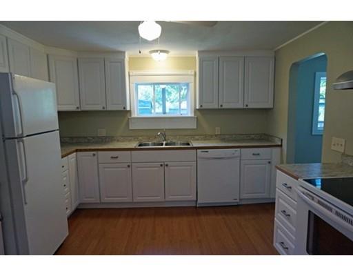 15 Pomeroy St, Easthampton, MA 01027 photo 11