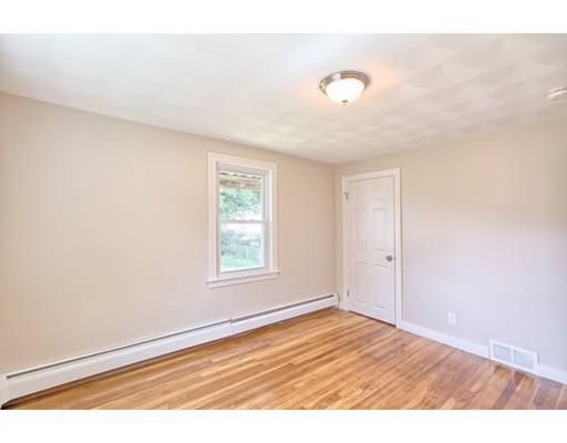 22 Hartz St, Gloucester, MA 01930 photo 16