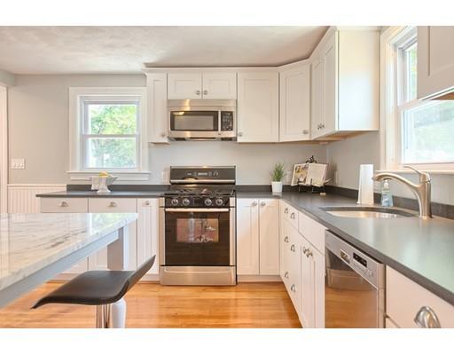 22 Hartz St, Gloucester, MA 01930 photo 11