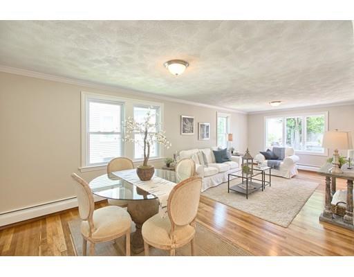 22 Hartz St, Gloucester, MA 01930 photo 8