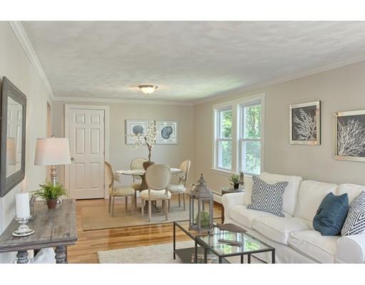 22 Hartz St, Gloucester, MA 01930 photo 4