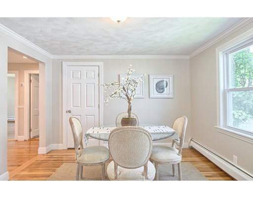 22 Hartz St, Gloucester, MA 01930 photo 7