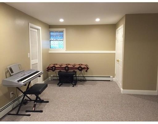 29 Gavin Cir, Reading, MA 01867 photo 12