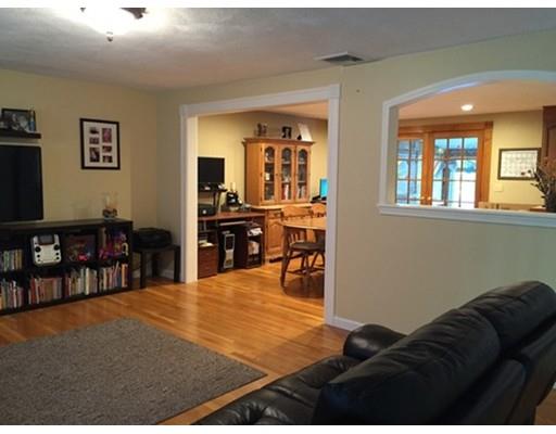29 Gavin Cir, Reading, MA 01867 photo 5