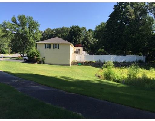 29 Gavin Cir, Reading, MA 01867 photo 2