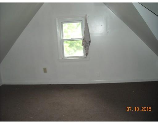 77 Meadow St, Chicopee, MA 01013 photo 12
