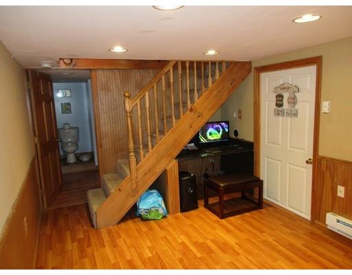 8 Lanark St, Worcester, MA 01603 photo 13
