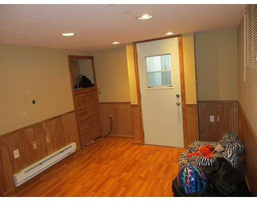 8 Lanark St, Worcester, MA 01603 photo 14