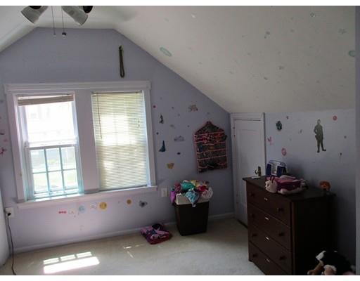 8 Lanark St, Worcester, MA 01603 photo 16