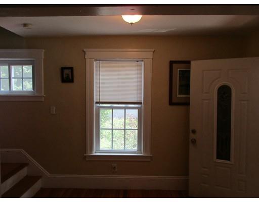 8 Lanark St, Worcester, MA 01603 photo 22