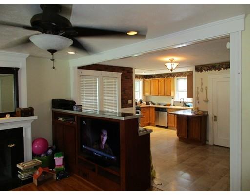 8 Lanark St, Worcester, MA 01603 photo 6