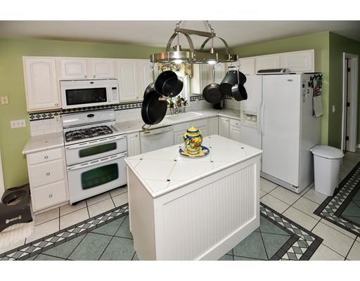 7 Sallinger Way, Bourne, MA 02532 photo 1