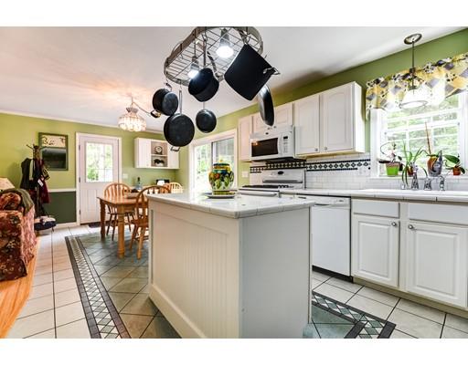 7 Sallinger Way, Bourne, MA 02532 photo 2