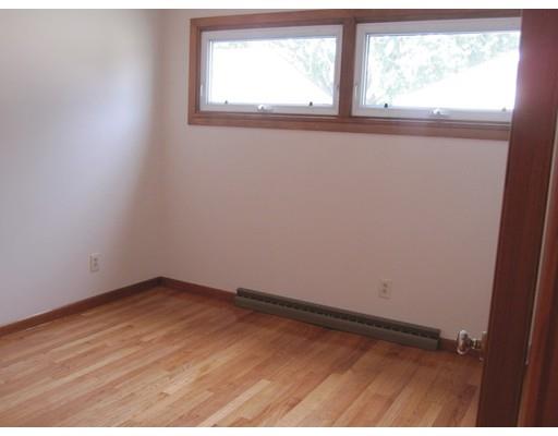 81 Stedman St, Chicopee, MA 01013 photo 11