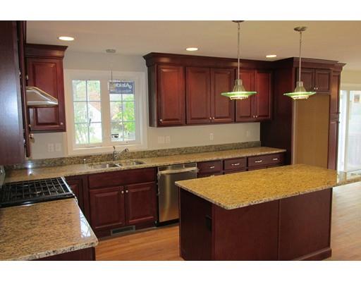 7 Spring Ln, Stoneham, MA 02180 photo 6