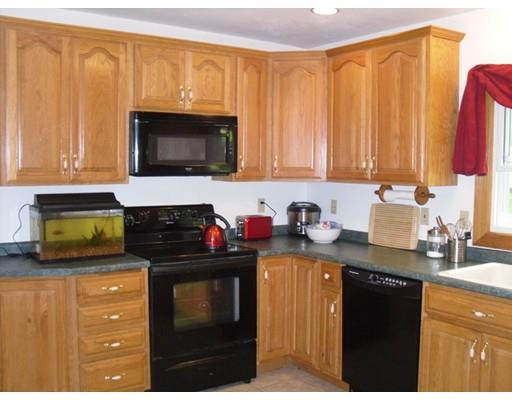 17 Chesterfield Rd, Worcester, MA 01602 photo 3