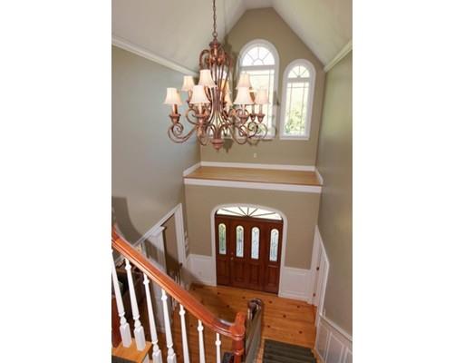 14 Dean St, Millis, MA 02054 photo 3