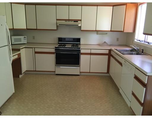 400 Commonwealth Ave #6, Warwick, RI 02886 photo 3