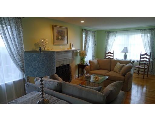 40 Wayside St, Springfield, MA 01118 photo 8