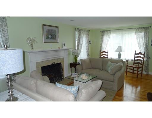 40 Wayside St, Springfield, MA 01118 photo 2
