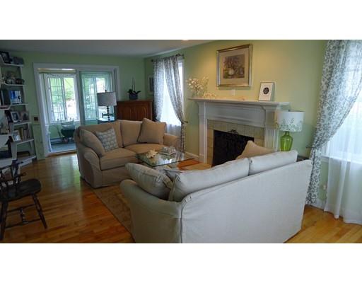 40 Wayside St, Springfield, MA 01118 photo 7