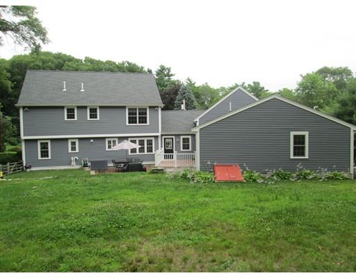 124 Carpenter Rd, Walpole, MA 02081 photo 2