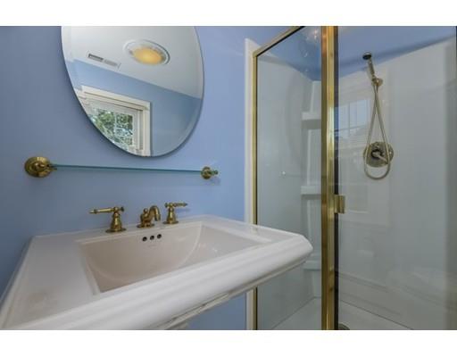 4 Brooks Cir, Beverly, MA 01915 photo 21