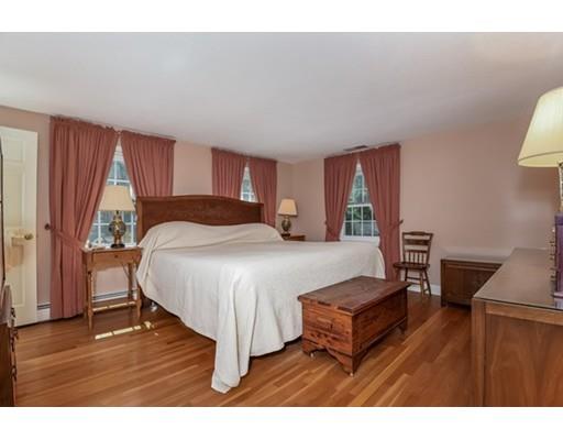 4 Brooks Cir, Beverly, MA 01915 photo 15